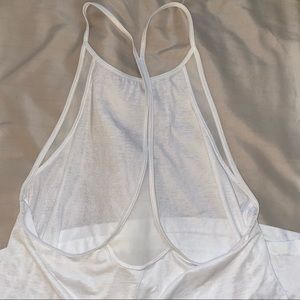 WHITE LULULEMON TANK TOP